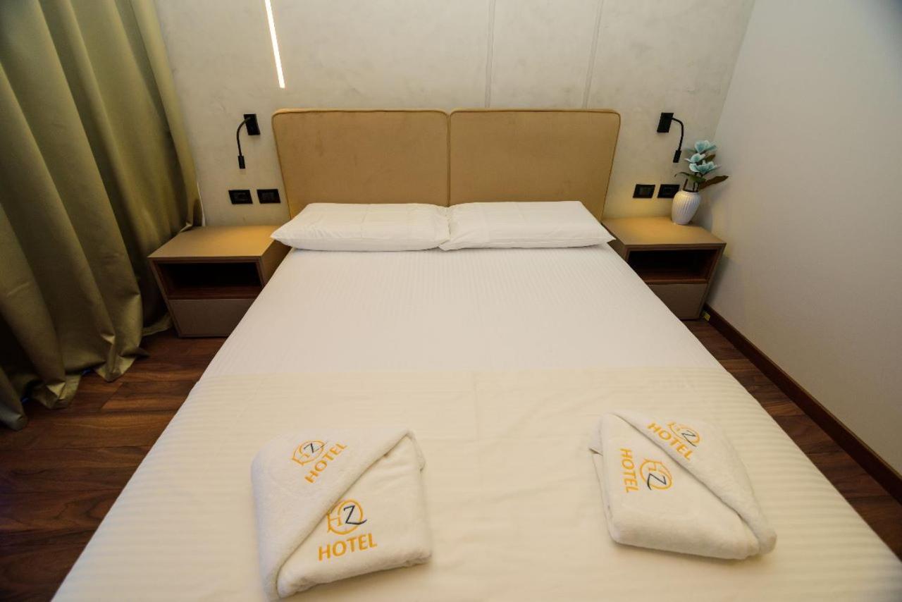Hotel Zeneli Vlorë Exteriör bild